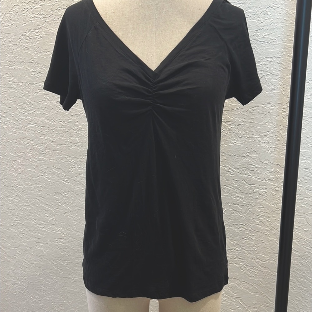 Melrose and Market Black V-Neck Women's Top light weight ruched neck flattering
